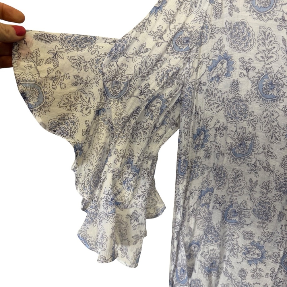 Vince Camuto Women’s Lightweight Flowy Blue Lilac and White Paisley Blouse sz XL - Picture 2 of 10